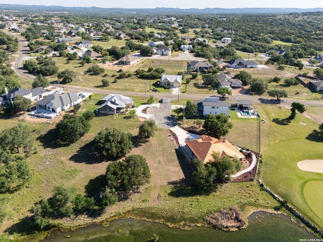 107 Savannah Ct, Blanco, TX 78606