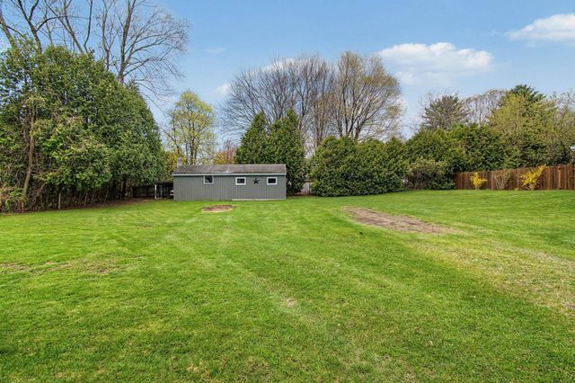 49 Helen Avenue, South Burlington, VT 05403