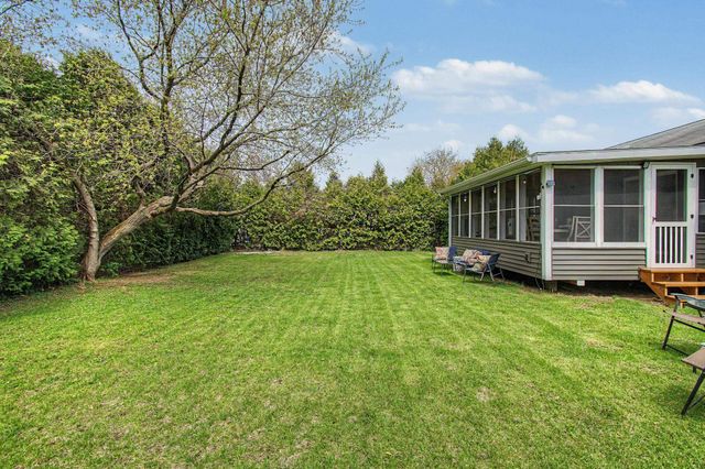 49 Helen Avenue, South Burlington, VT 05403