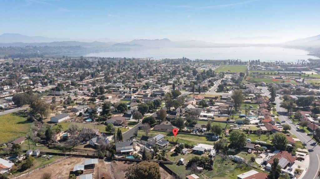 Image 16 of property listing at 21 Crestview Drive, Lake Elsinore, CA 92530