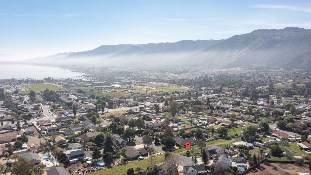 Image 18 of property listing at 21 Crestview Drive, Lake Elsinore, CA 92530