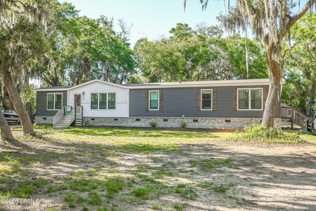 9473 Lands End Lane, St. Helena Island, SC 29920