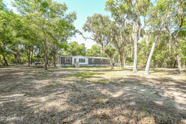 9473 Lands End Lane, St. Helena Island, SC 29920