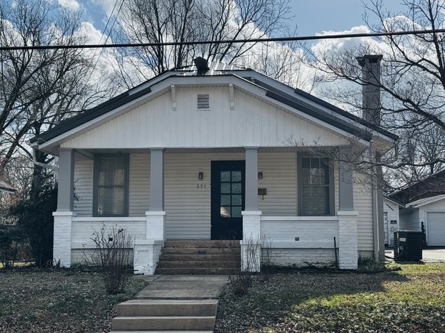 321 Walnut St, Paris, TN 38242