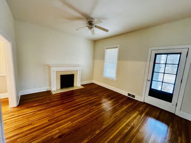 321 Walnut St, Paris, TN 38242