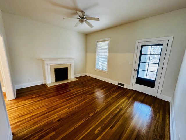 321 Walnut St, Paris, TN 38242