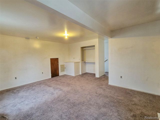 34633 Brush Street, Wayne, MI 48184