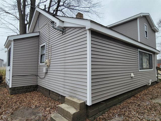 34633 Brush Street, Wayne, MI 48184