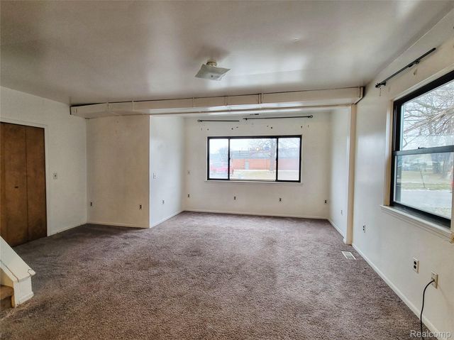 34633 Brush Street, Wayne, MI 48184