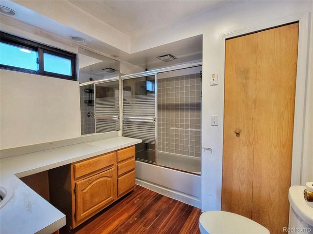 34633 Brush Street, Wayne, MI 48184