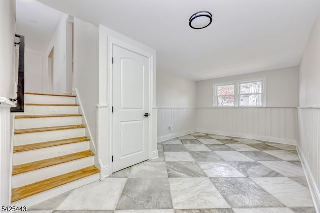 27 Merritt Ave, Bergenfield Boro, NJ 07621