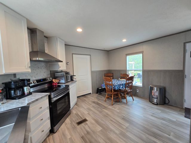 7408 N 11 Highway, Girdler, KY 40943