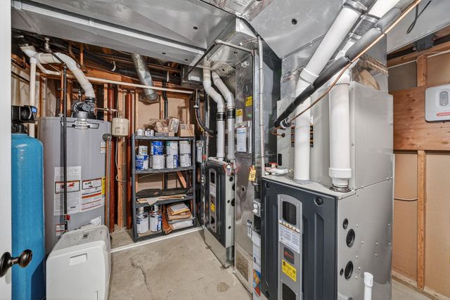 51362 Amesburry Way, Granger, IN 46530