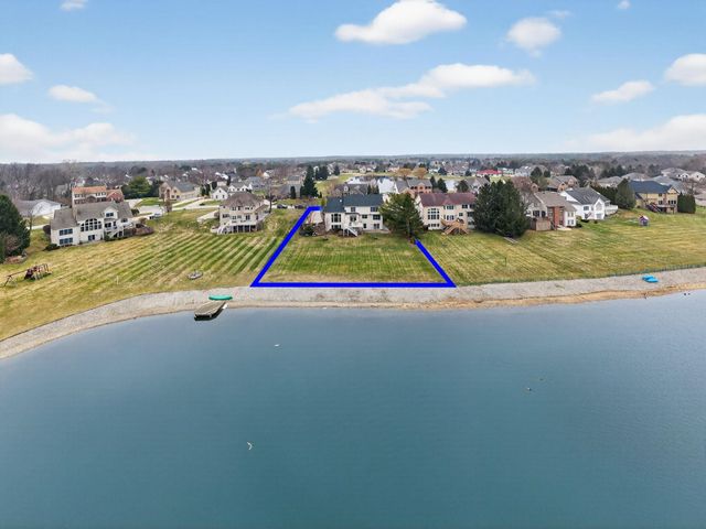 51362 Amesburry Way, Granger, IN 46530