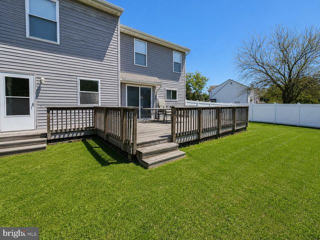 24 MYSTIC WAY, Burlington, NJ 08016