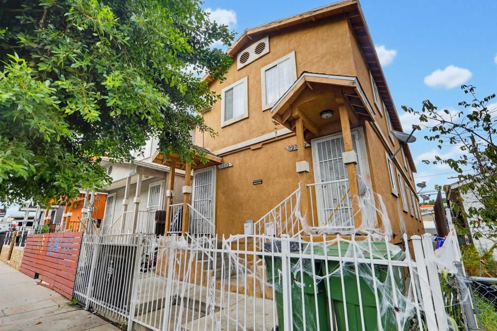 3231 1/2 E Cesar Chavez Avenue, Los Angeles, CA 90063 — photo 4