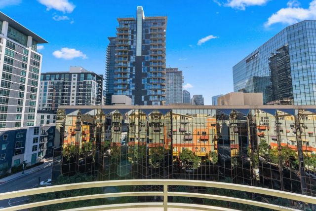 1501 India St 613, San Diego, CA 92101