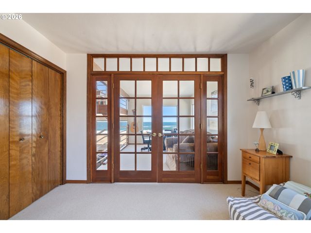 34650 OCEAN Dr, Pacific City, OR 97135