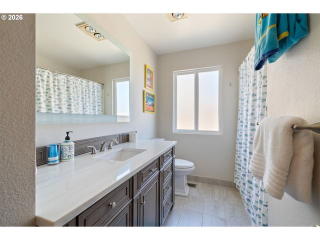 34650 OCEAN Dr, Pacific City, OR 97135