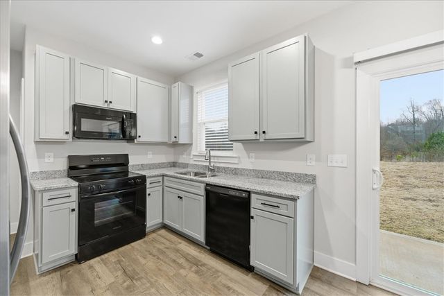 427 Bee Cove Way, Pendleton, SC 29670