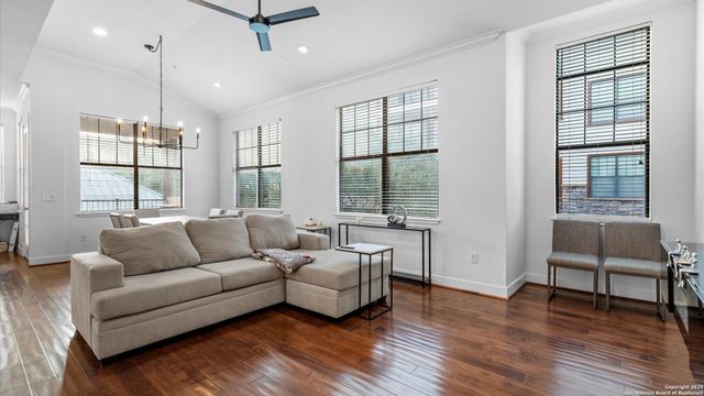 7342 Oak Manor Dr Apt 6204, San Antonio, TX 78229