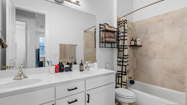 7342 Oak Manor Dr Apt 6204, San Antonio, TX 78229