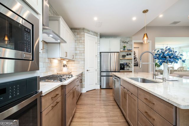 190 Tahoe Court, Hoschton, GA 30548