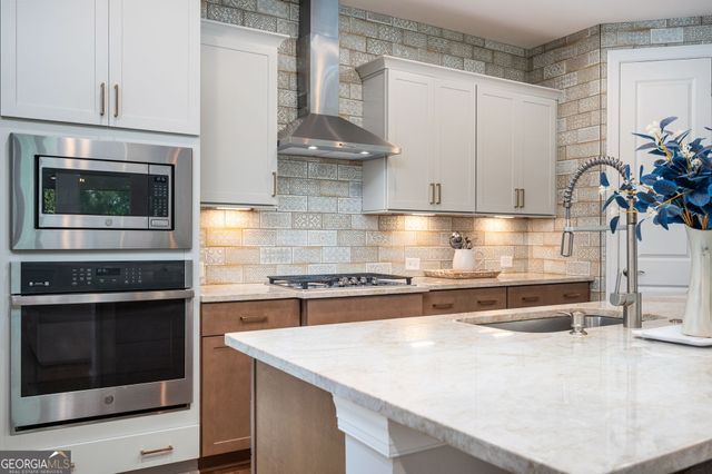 190 Tahoe Court, Hoschton, GA 30548