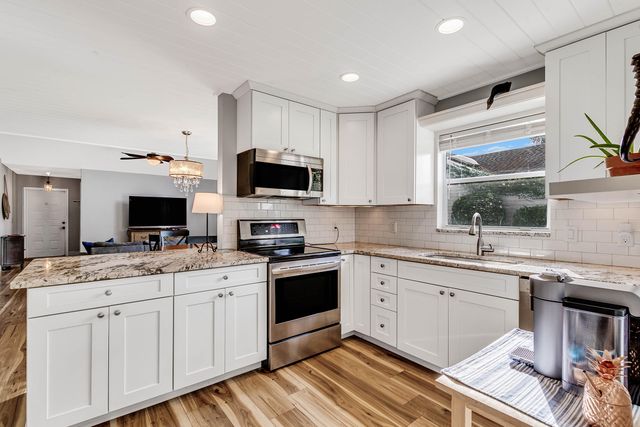 506 Sweet Wood Way, Wellington, FL 33414