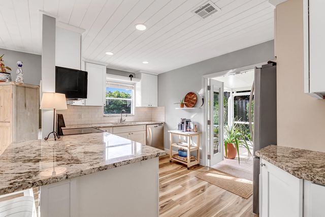 506 Sweet Wood Way, Wellington, FL 33414