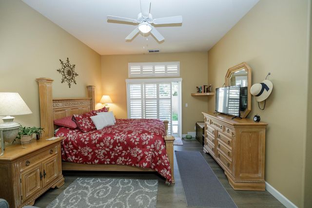 404 Solmar Ct, Oakdale, CA 95361