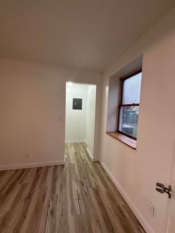 806 Maple Avenue, La Porte, IN 46350