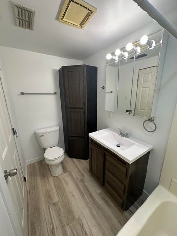 806 Maple Avenue, La Porte, IN 46350