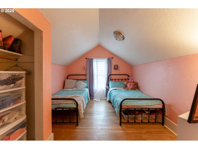 607 GETCHELL St, Amity, OR 97101