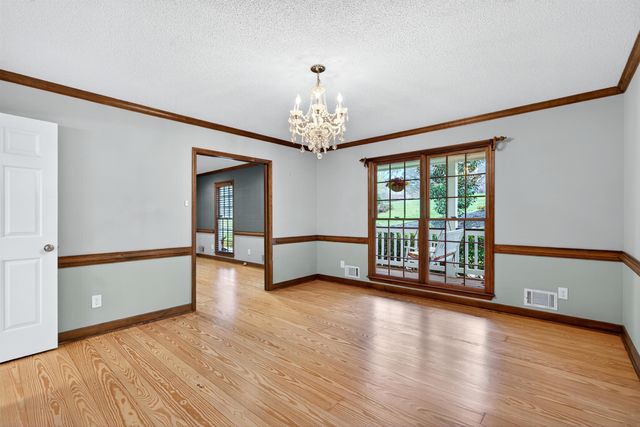 317 E Killarney Lake, Moore, SC 29369