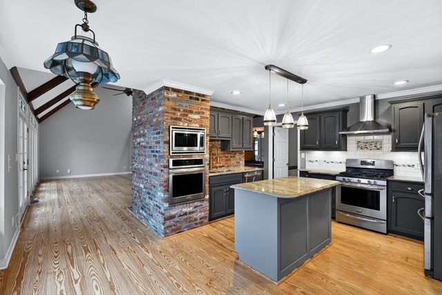 317 E Killarney Lake, Moore, SC 29369