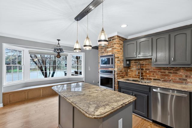 317 E Killarney Lake, Moore, SC 29369