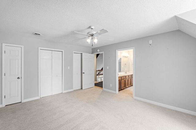 317 E Killarney Lake, Moore, SC 29369