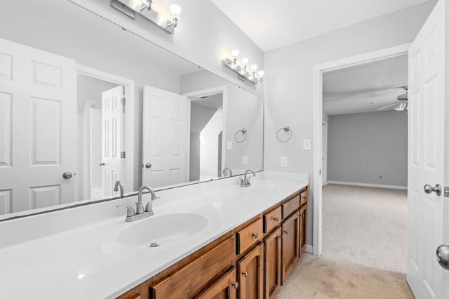 317 E Killarney Lake, Moore, SC 29369