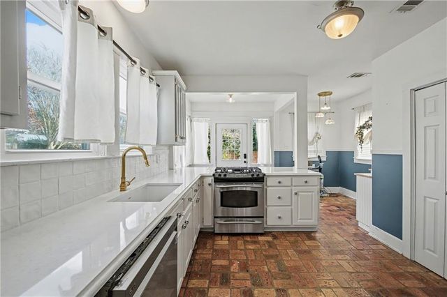 115 S Fulton Street, Mobile, AL 36606