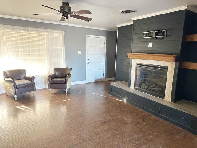 114 Ash, Coahoma, TX 79511