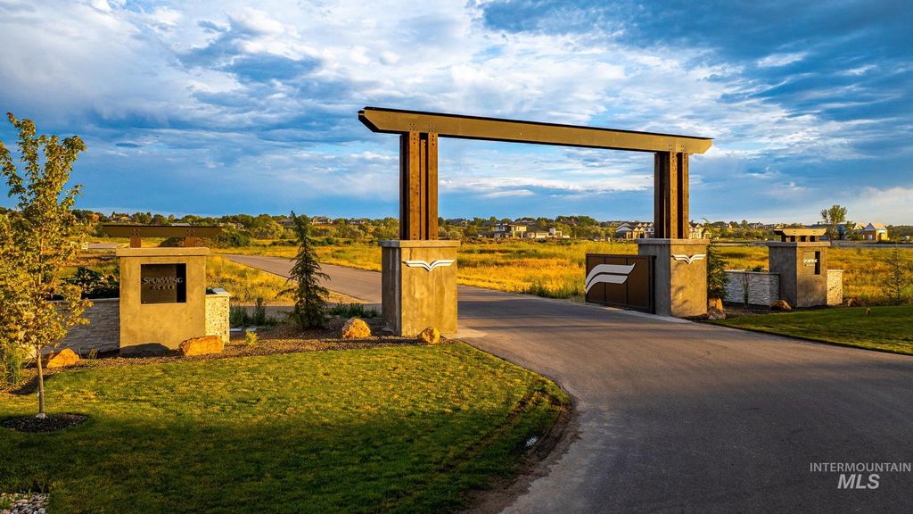 7782 N Hawks Beard Ln, Eagle, ID 83616 photo 2