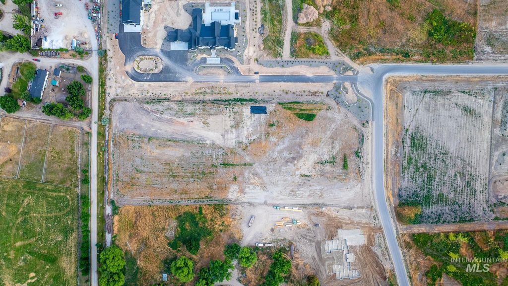 7782 N Hawks Beard Ln, Eagle, ID 83616 photo 5