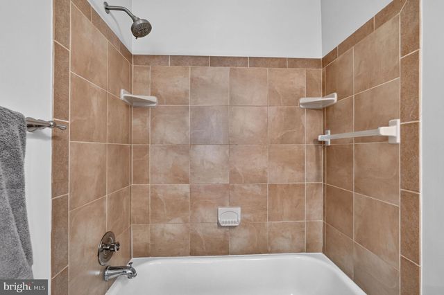 9520 MELROSE SQUARE WAY, Gaithersburg, MD 20882