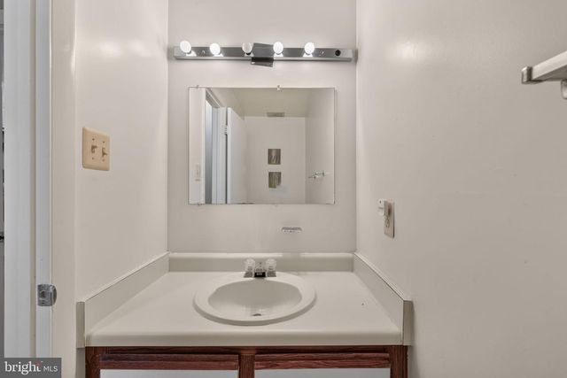 9520 MELROSE SQUARE WAY, Gaithersburg, MD 20882