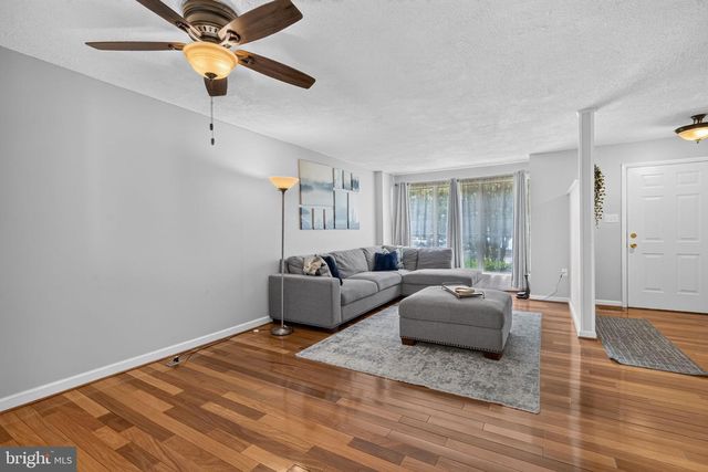 9520 MELROSE SQUARE WAY, Gaithersburg, MD 20882