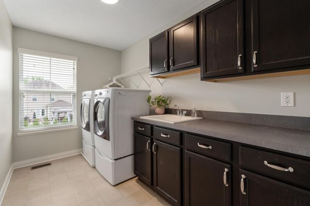 10197 Bayberry Way, Plain City, OH 43064