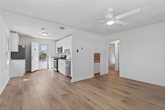 2505 Lofurno RD, Chesapeake, VA 23323