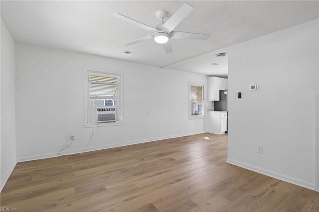 2505 Lofurno RD, Chesapeake, VA 23323