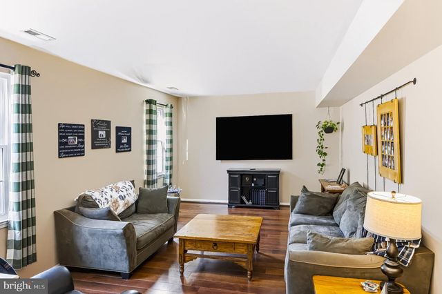1402 ENDINGO AVE, Williamstown, NJ 08094